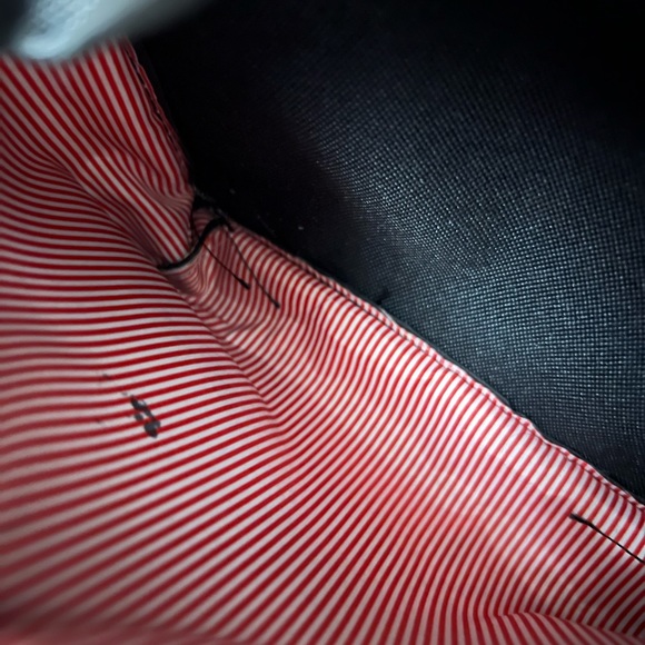 COPY - herschel black backpack - Picture 6 of 6